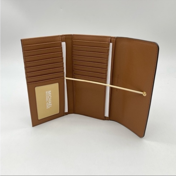 Michael Kors Large Charlotte Tote Bag & Large
Trifold Wallet Luggage Brown - Picture 11 of 13